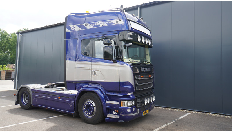 Scania R 520 V8 RETARDER TOPLINE ADR - Cabeza tractora: foto 4 Scania R 520 V8 RETARDER TOPLINE ADR - Cabeza tractora: foto 4