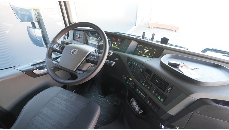Volvo FH 420 ADR 841.000KM EURO 6 - Cabeza tractora: foto 5 Volvo FH 420 ADR 841.000KM EURO 6 - Cabeza tractora: foto 5