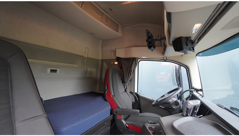 Cabeza tractora Volvo FH 420 ADR GLOBETROTTER EURO 6 769.000KM COMPRESSOR: foto 7