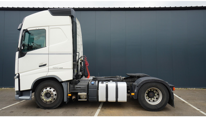 Volvo FH 420 ADR GLOBETROTTER EURO 6 769.000KM COMPRESSOR - Cabeza tractora: foto 1 Volvo FH 420 ADR GLOBETROTTER EURO 6 769.000KM COMPRESSOR - Cabeza tractora: foto 1