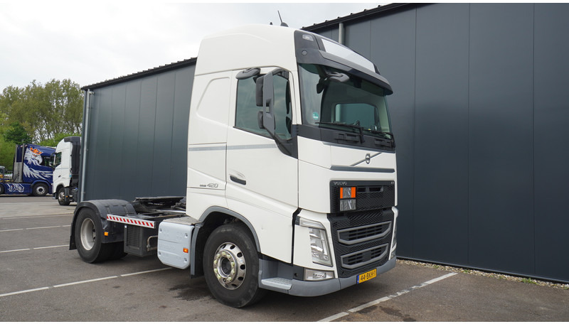Volvo FH 420 ADR GLOBETROTTER EURO 6 769.000KM COMPRESSOR - Cabeza tractora: foto 4 Volvo FH 420 ADR GLOBETROTTER EURO 6 769.000KM COMPRESSOR - Cabeza tractora: foto 4