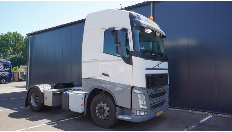 Volvo FH 420 ADR GLOBETROTTER EURO 6 864.000KM - Cabeza tractora: foto 4 Volvo FH 420 ADR GLOBETROTTER EURO 6 864.000KM - Cabeza tractora: foto 4
