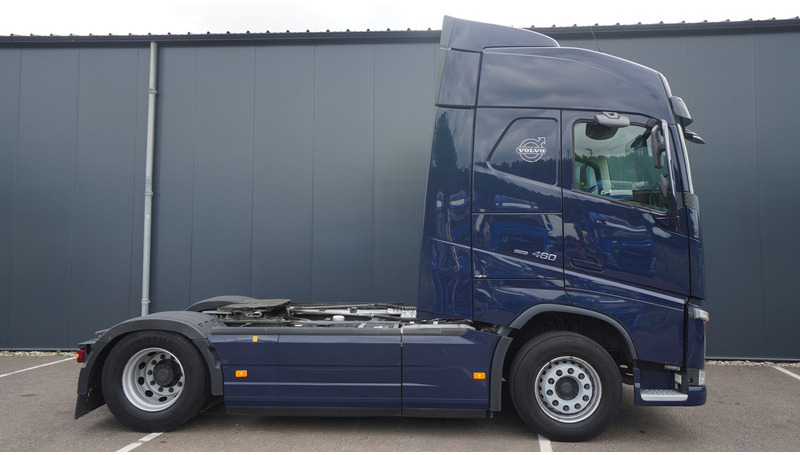Volvo FH 460 EURO 6 GLOBETROTTER 647.000KM - Cabeza tractora: foto 2 Volvo FH 460 EURO 6 GLOBETROTTER 647.000KM - Cabeza tractora: foto 2