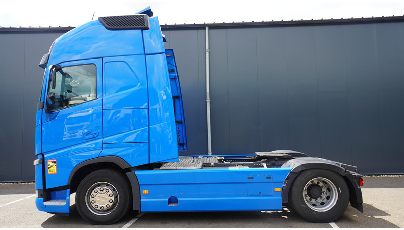 Volvo FH 460 LNG GLOBETROTTER TRUCK WITH 826.000KM - Cabeza tractora: foto 1 Volvo FH 460 LNG GLOBETROTTER TRUCK WITH 826.000KM - Cabeza tractora: foto 1