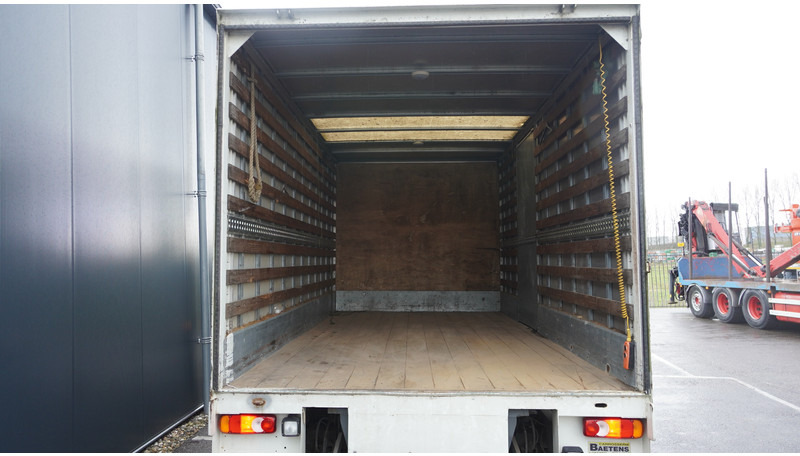 DAF LF 45.180 EURO 3 CLOSED BOX 290.000KM MANUAL GEARBOX - Camión caja cerrada: foto 5 DAF LF 45.180 EURO 3 CLOSED BOX 290.000KM MANUAL GEARBOX - Camión caja cerrada: foto 5