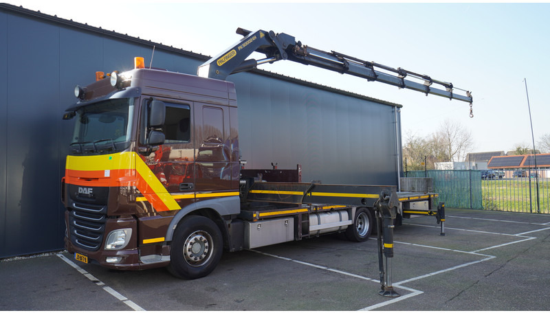 DAF XF 460 6X2 FLATBED TRUCK WITH PALFINGER PK 50002 CRANE - Camión grúa: foto 2 DAF XF 460 6X2 FLATBED TRUCK WITH PALFINGER PK 50002 CRANE - Camión grúa: foto 2