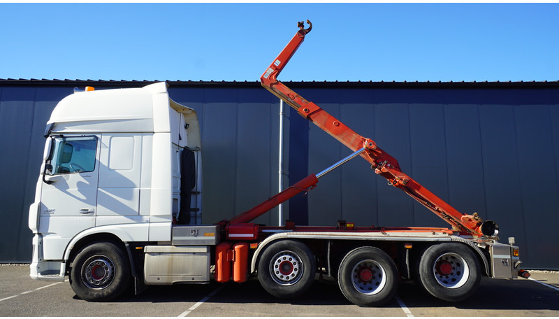 DAF XF460 8X2 HOOKARM SYSTEM TRUCK - Camión multibasculante: foto 1 DAF XF460 8X2 HOOKARM SYSTEM TRUCK - Camión multibasculante: foto 1