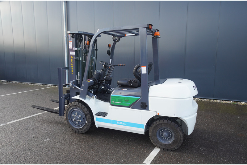 Maquinaria de construcción Eurotrac FE 30 ECO ELECTRIC FORKLIFT: foto 13