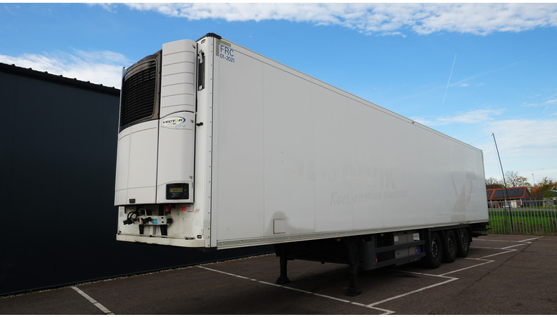 Schmitz Cargobull 3 AXLE FRIGO TRAILER - Semirremolque frigorífico: foto 2 Schmitz Cargobull 3 AXLE FRIGO TRAILER - Semirremolque frigorífico: foto 2