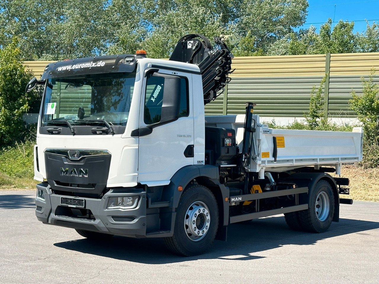 MAN TGM 18.320 4x2 Euro6e Hiab X-HiDuo 138DS-4 - Camión volquete, Camión grúa: foto 2 MAN TGM 18.320 4x2 Euro6e Hiab X-HiDuo 138DS-4 - Camión volquete, Camión grúa: foto 2