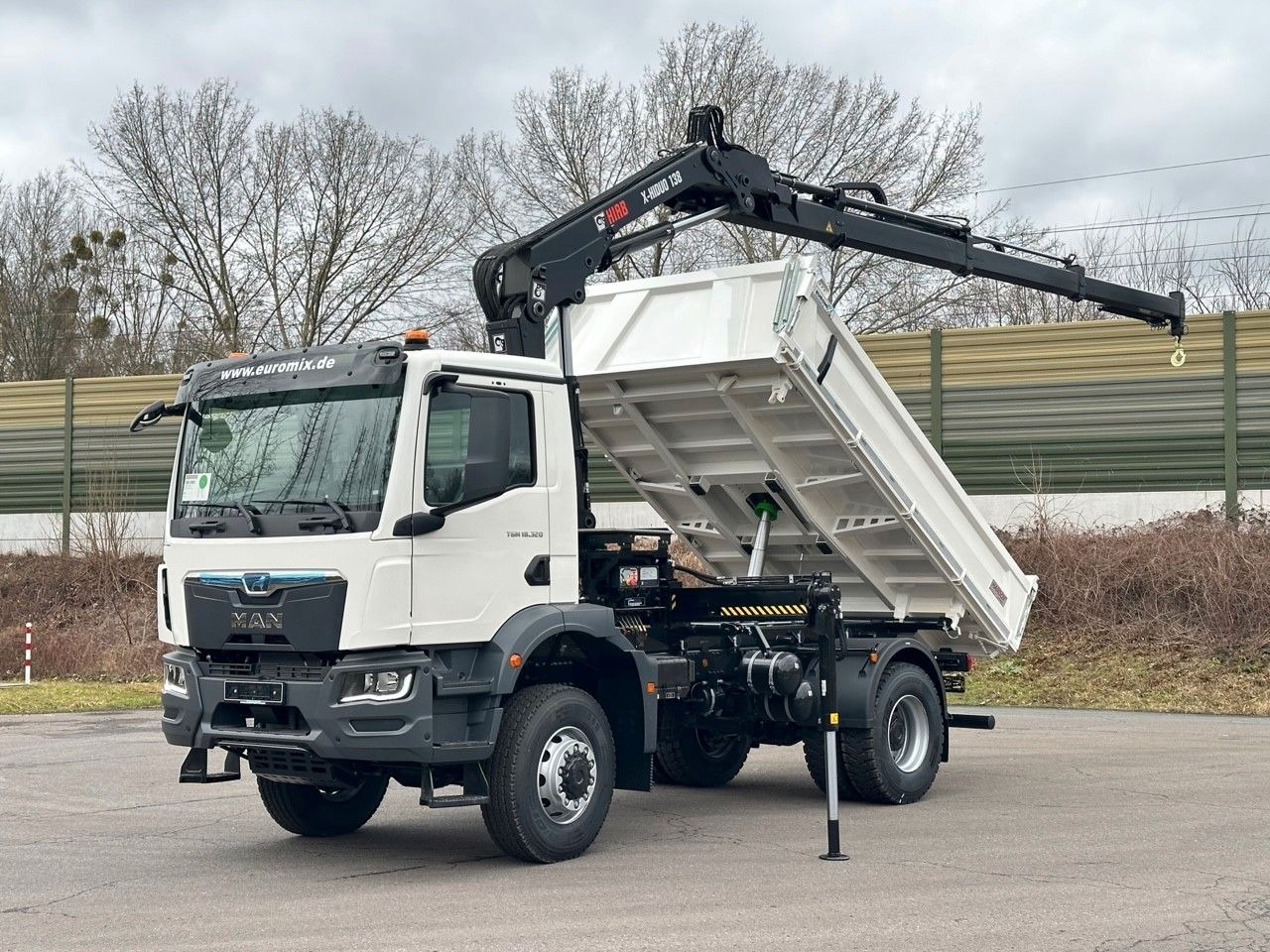 MAN TGM 18.320 4x4 Euro6e Hiab X-HiDuo 138DS-3 - Camión grúa: foto 1 MAN TGM 18.320 4x4 Euro6e Hiab X-HiDuo 138DS-3 - Camión grúa: foto 1