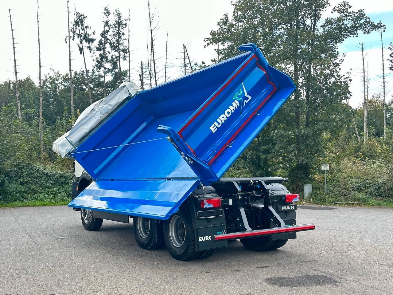 MAN TGS 33.440 6x6 /Euro6 3-Seiten-Kipper EuromixMTP - Camión volquete: foto 5 MAN TGS 33.440 6x6 /Euro6 3-Seiten-Kipper EuromixMTP - Camión volquete: foto 5