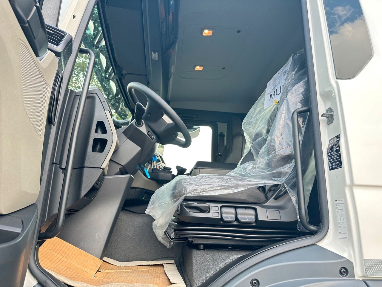 MAN TGS 35.470 BB Fahrmischer Betonpumpe 28m SWAN MAN TGS 35.470 BB Fahrmischer Betonpumpe 28m SWAN - Camión hormigonera: foto 2 MAN TGS 35.470 BB Fahrmischer Betonpumpe 28m SWAN MAN TGS 35.470 BB Fahrmischer Betonpumpe 28m SWAN - Camión hormigonera: foto 2