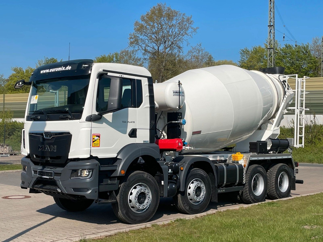 MAN TGS 35.520 8x4 /Euro6e EuromixMTP EM 10 L - Camión hormigonera: foto 2 MAN TGS 35.520 8x4 /Euro6e EuromixMTP EM 10 L - Camión hormigonera: foto 2