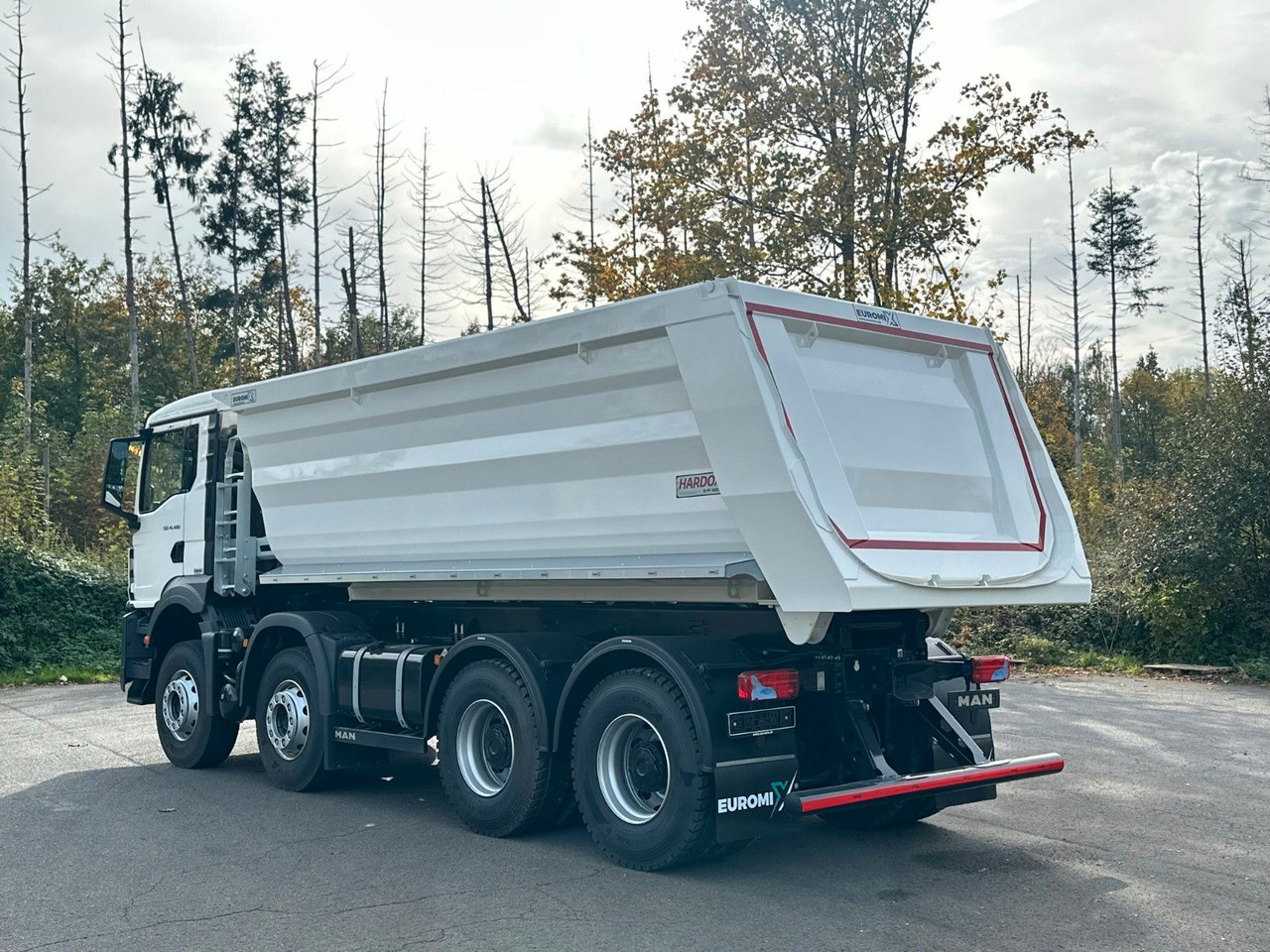 MAN TGS 41.480 BB 8X4 Euromix Mulden Kipper HARDOX - Camión volquete: foto 4 MAN TGS 41.480 BB 8X4 Euromix Mulden Kipper HARDOX - Camión volquete: foto 4