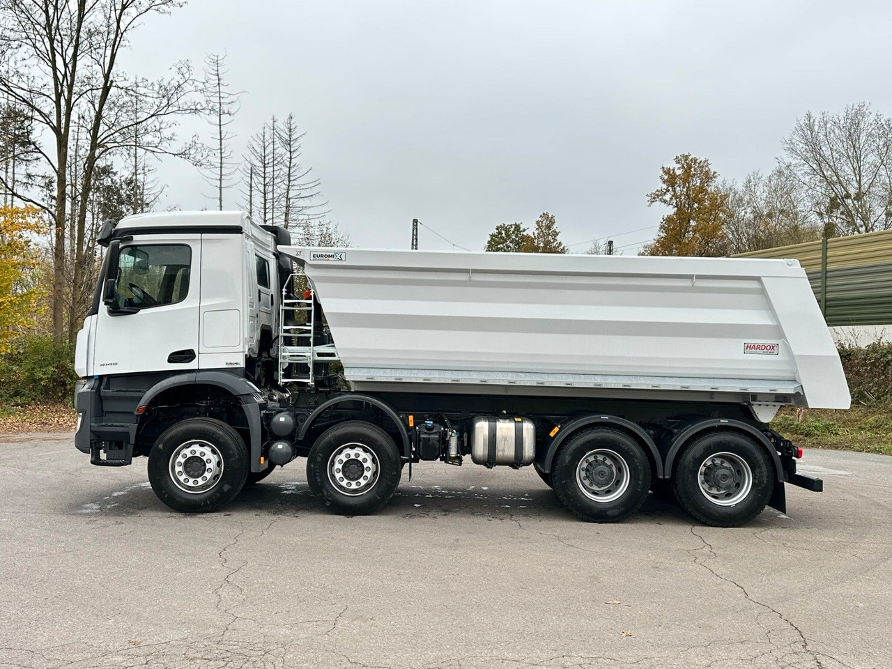 Mercedes-Benz AROCS 5 4145 8X4 E6e EuromixMTP 18m³ Kipper - Camión volquete: foto 4 Mercedes-Benz AROCS 5 4145 8X4 E6e EuromixMTP 18m³ Kipper - Camión volquete: foto 4