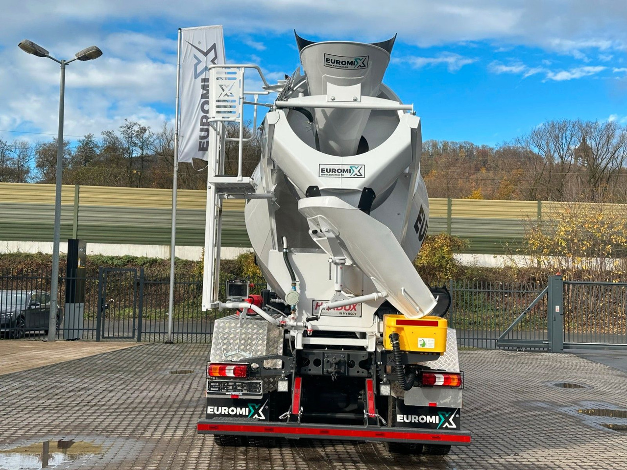 Mercedes-Benz Arocs 5 3540 8x4 EURO 6e EuromixMTP EM 9 L - Camión hormigonera: foto 5 Mercedes-Benz Arocs 5 3540 8x4 EURO 6e EuromixMTP EM 9 L - Camión hormigonera: foto 5