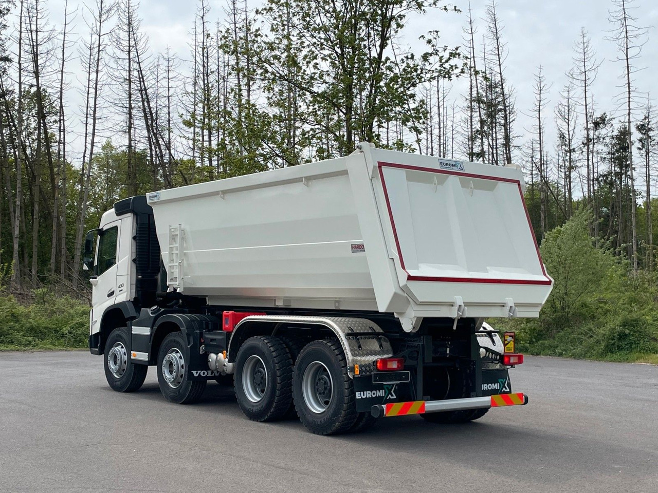 Volvo FMX 460 8x4 EuromixMTP EMK 20m³ Mulden Kipper - Camión volquete: foto 4 Volvo FMX 460 8x4 EuromixMTP EMK 20m³ Mulden Kipper - Camión volquete: foto 4