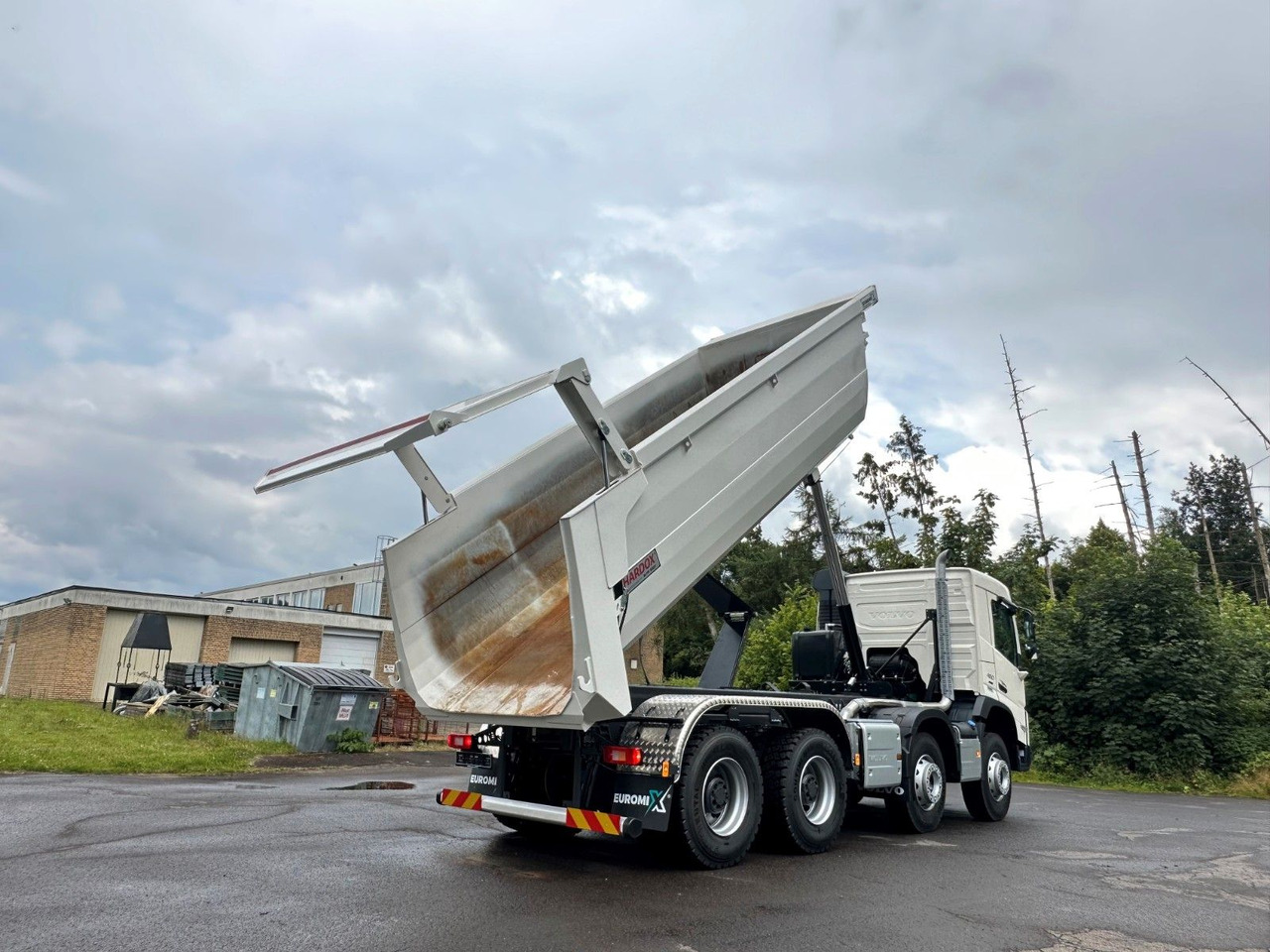 Volvo FMX 500 8X4 Retarder EuromixMTP Kipper - Camión volquete: foto 5 Volvo FMX 500 8X4 Retarder EuromixMTP Kipper - Camión volquete: foto 5