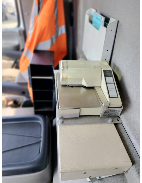 Camión cisterna DAF FAN CF75. 6x2 -24030 Liter Gas tank truck ID 2.166 Rootselaar, flowmeter, pump, sunroof on tank: foto 11 Camión cisterna DAF FAN CF75. 6x2 -24030 Liter Gas tank truck ID 2.166 Rootselaar, flowmeter, pump, sunroof on tank: foto 11