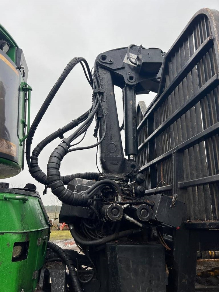 Autocargador John Deere 1010 E: foto 16 Autocargador John Deere 1010 E: foto 16