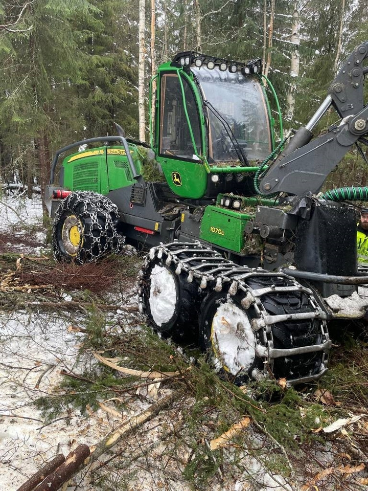 John Deere 1070 G - Procesadora forestal: foto 3 John Deere 1070 G - Procesadora forestal: foto 3