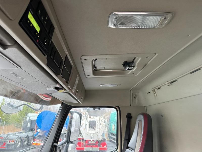 Camión caja abierta, Camión grúa Volvo FM 11.330 4x2, Flatbed-truck with 18t/m Crane, 2014: foto 19 Camión caja abierta, Camión grúa Volvo FM 11.330 4x2, Flatbed-truck with 18t/m Crane, 2014: foto 19