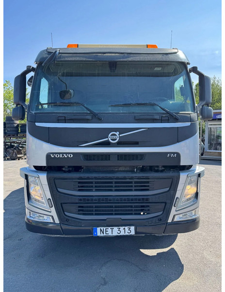 Volvo FM 370 6x2*4, 8m3 Mixer with Hyrdaul.-slide, 2016 - Camión hormigonera: foto 2 Volvo FM 370 6x2*4, 8m3 Mixer with Hyrdaul.-slide, 2016 - Camión hormigonera: foto 2