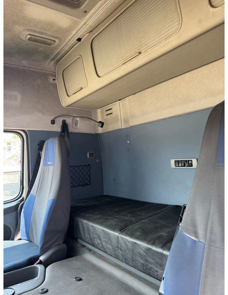 Cabeza tractora Volvo FM 300 **EURO 3-BELGIAN TRUCK-I SHIFT-PTO**: foto 19