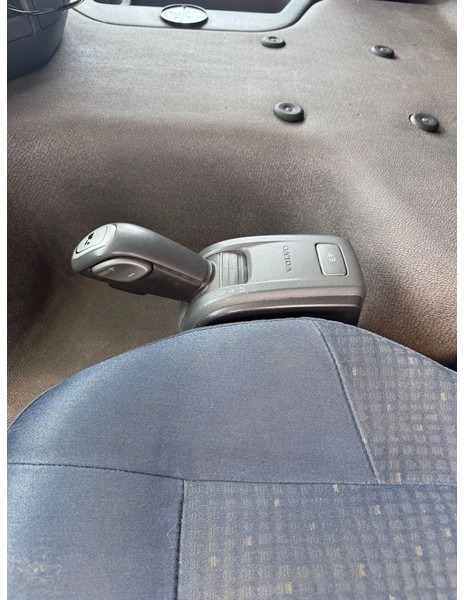 Cabeza tractora Volvo FM 300 **EURO 3-BELGIAN TRUCK-I SHIFT-PTO**: foto 15