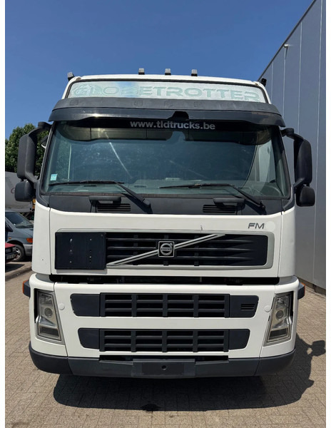 Volvo FM 300 **EURO 3-BELGIAN TRUCK-I SHIFT-PTO** - Cabeza tractora: foto 2 Volvo FM 300 **EURO 3-BELGIAN TRUCK-I SHIFT-PTO** - Cabeza tractora: foto 2