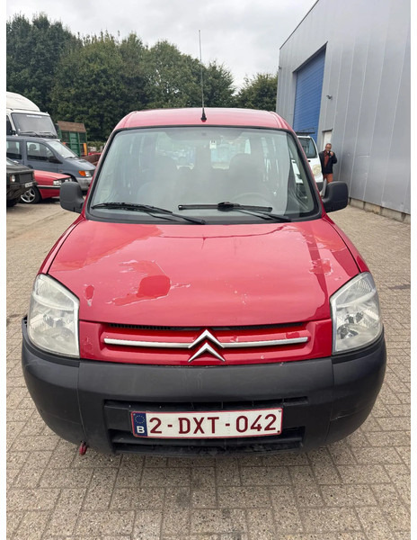 Citroën Berlingo **PETROL-ESSENCE-BENZINE** - Coche: foto 2 Citroën Berlingo **PETROL-ESSENCE-BENZINE** - Coche: foto 2