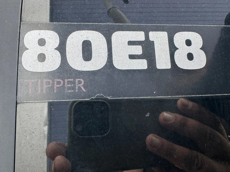 Camión volquete Iveco Eurocargo **80E18-TIPPER**: foto 10 Camión volquete Iveco Eurocargo **80E18-TIPPER**: foto 10