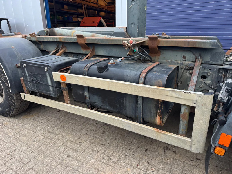 MAN 33.403 **BELGIAN TRUCK-FULL STEEL-MANUAL PUMP** - Camión multibasculante: foto 4 MAN 33.403 **BELGIAN TRUCK-FULL STEEL-MANUAL PUMP** - Camión multibasculante: foto 4