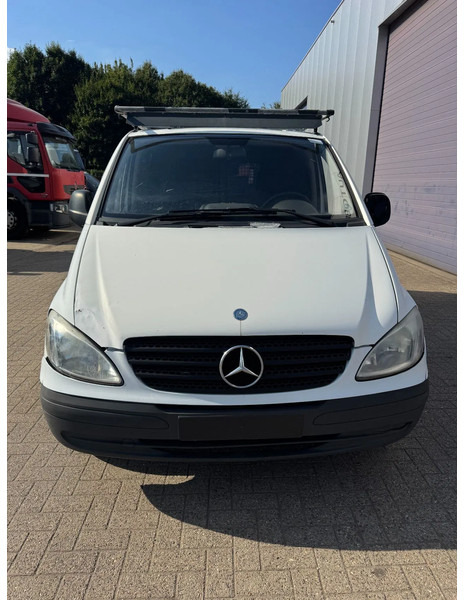 Mercedes-Benz Vito **109CDI** - Furgoneta pequeña: foto 2 Mercedes-Benz Vito **109CDI** - Furgoneta pequeña: foto 2