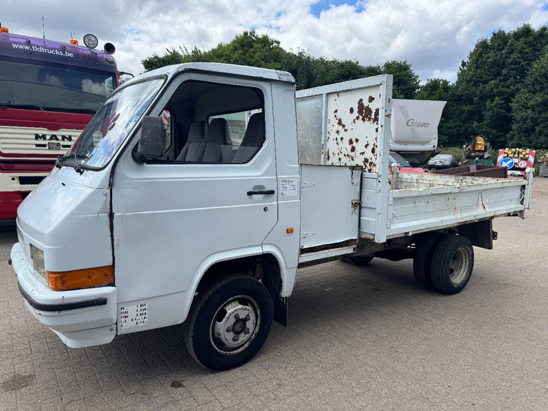 Nissan Trade **TIPPER/BENNE** - Furgoneta basculante: foto 1 Nissan Trade **TIPPER/BENNE** - Furgoneta basculante: foto 1