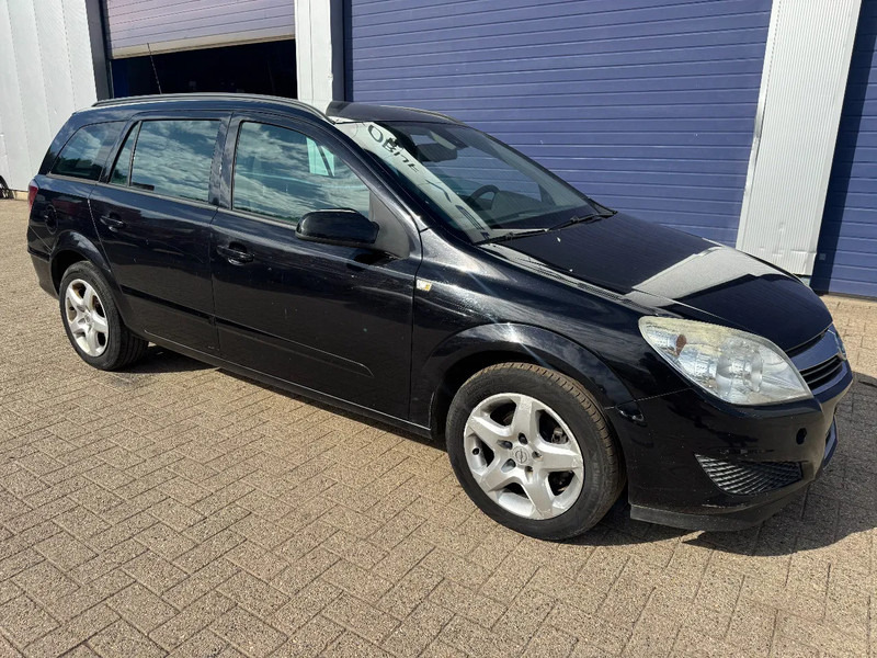 Opel Astra **1700CDTI-AIRCO-EURO 4** - Coche familiar: foto 1 Opel Astra **1700CDTI-AIRCO-EURO 4** - Coche familiar: foto 1