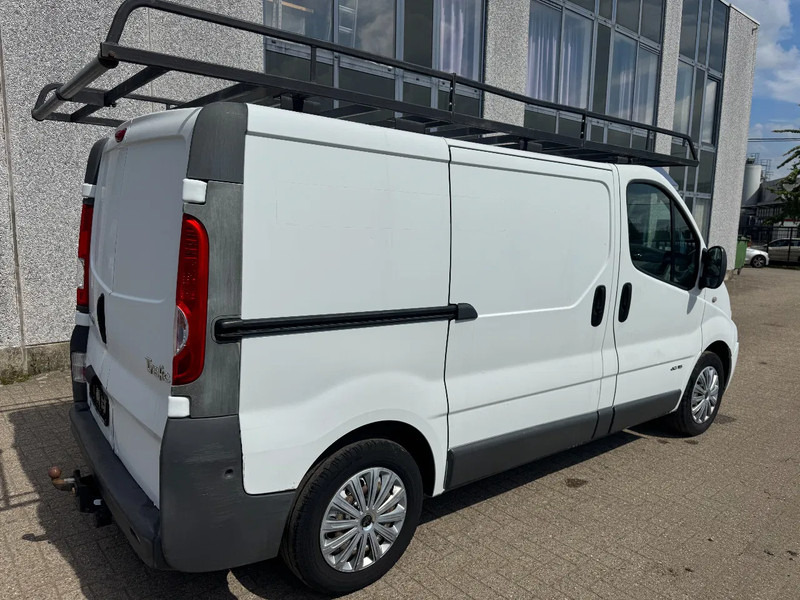 Renault Trafic **DCI115-AC** - Furgoneta pequeña: foto 5 Renault Trafic **DCI115-AC** - Furgoneta pequeña: foto 5
