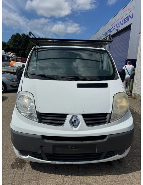 Renault Trafic **DCI115-AC** - Furgoneta pequeña: foto 2 Renault Trafic **DCI115-AC** - Furgoneta pequeña: foto 2