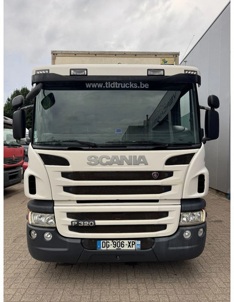Scania P320 **6X2-STEERING AXXLE** - Camión caja cerrada: foto 2 Scania P320 **6X2-STEERING AXXLE** - Camión caja cerrada: foto 2