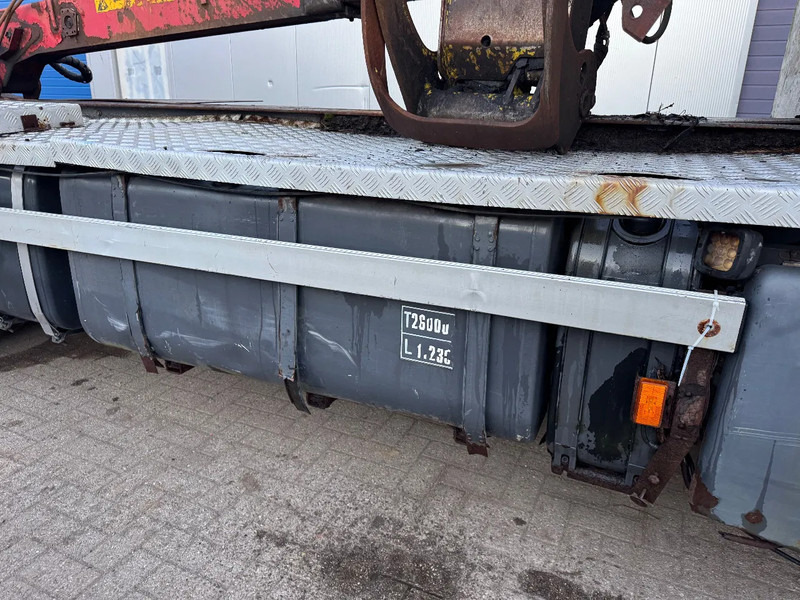 Scania R560 V8 **6X4+JONSERED 1020 CRANE** - Camión forestal, Camión grúa: foto 4 Scania R560 V8 **6X4+JONSERED 1020 CRANE** - Camión forestal, Camión grúa: foto 4