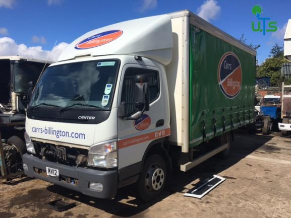 MITSUBISHI CANTER / FUSO 7C18 2012 BREAKING - Camión: foto 2 MITSUBISHI CANTER / FUSO 7C18 2012 BREAKING - Camión: foto 2