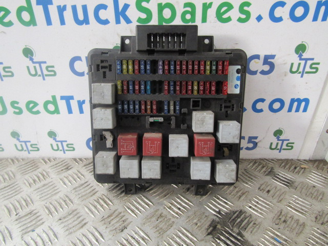 DAF CF65 FUSEBOARD 151023 020406 - Sistema eléctrico para Camión: foto 1 DAF CF65 FUSEBOARD 151023 020406 - Sistema eléctrico para Camión: foto 1