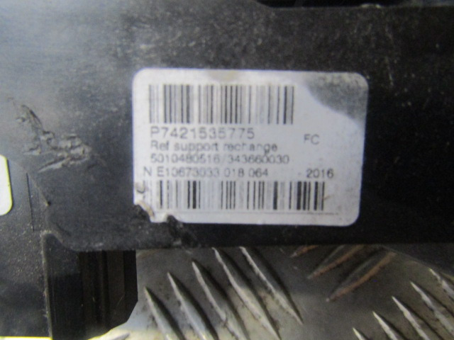 DAF LF 220 INDICATOR / WIPER STALK COMPLETE P/NO 7421535734 / 7421535775 - Cabina e interior para Camión: foto 3 DAF LF 220 INDICATOR / WIPER STALK COMPLETE P/NO 7421535734 / 7421535775 - Cabina e interior para Camión: foto 3