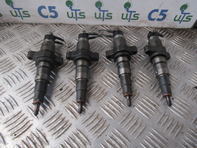 DAF LF 45 EURO 3 INJECTORS (4) P/NO 0445120-007 - Sistema de combustible para Camión: foto 1 DAF LF 45 EURO 3 INJECTORS (4) P/NO 0445120-007 - Sistema de combustible para Camión: foto 1