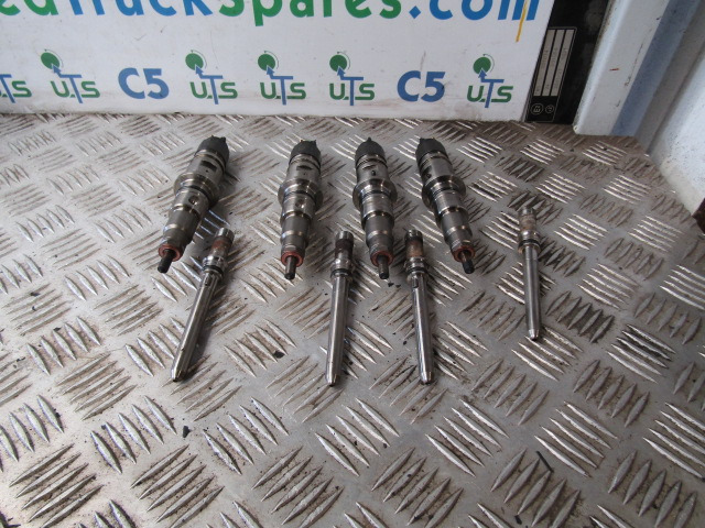 DAF LF 45 EURO 3 INJECTORS (4) SET - Sistema de combustible para Camión: foto 1 DAF LF 45 EURO 3 INJECTORS (4) SET - Sistema de combustible para Camión: foto 1