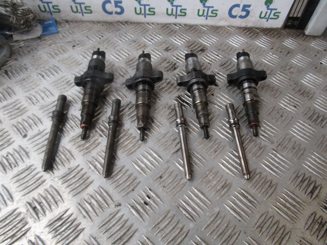 DAF LF 45 EURO 3 INJECTORS (SET OF 4) P/NO 0445120007 - Sistema de combustible para Camión: foto 1 DAF LF 45 EURO 3 INJECTORS (SET OF 4) P/NO 0445120007 - Sistema de combustible para Camión: foto 1