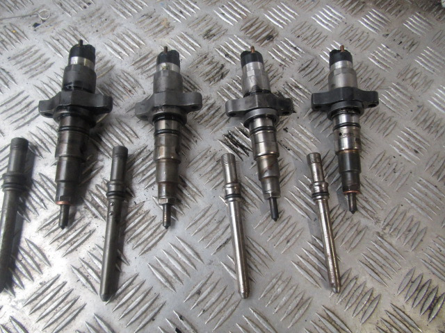 DAF LF 45 EURO 3 INJECTORS (SET OF 4) P/NO 0445120007 - Sistema de combustible para Camión: foto 2 DAF LF 45 EURO 3 INJECTORS (SET OF 4) P/NO 0445120007 - Sistema de combustible para Camión: foto 2