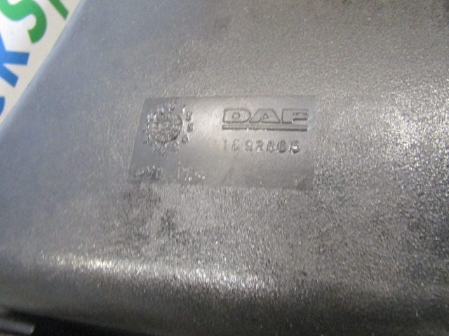 DAF XF 105 AD BLUE TANK COMPLETE P/NO 1692865 - Depósito de combustible para Camión: foto 2 DAF XF 105 AD BLUE TANK COMPLETE P/NO 1692865 - Depósito de combustible para Camión: foto 2