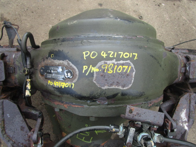 DENNIS ELITE II SPICER REAR AXLE P/NO 981071/ P04217017 - Eje y piezas para Vehículo municipal: foto 2 DENNIS ELITE II SPICER REAR AXLE P/NO 981071/ P04217017 - Eje y piezas para Vehículo municipal: foto 2